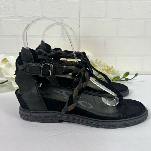 OTBT Earthly sandals black
Women’s size 6M - Picture 4 of 12